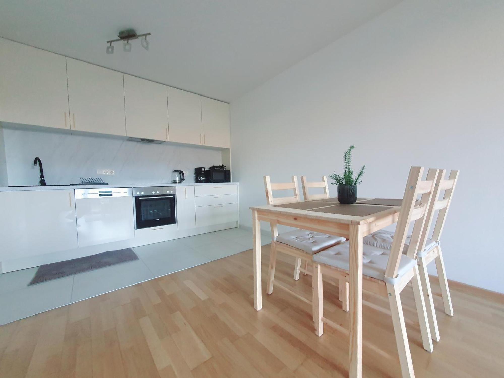 Near Lake One Bedroom Cute Apartment Wien Ngoại thất bức ảnh